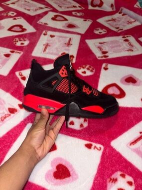 Jordan Retro 4 red thunder sneakers